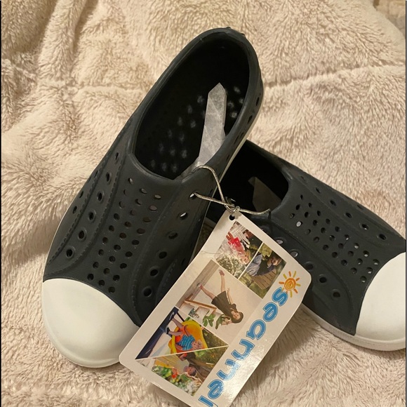 COPY - Water slipon sneaker lightweightbreathable sandal - Picture 1 of 3